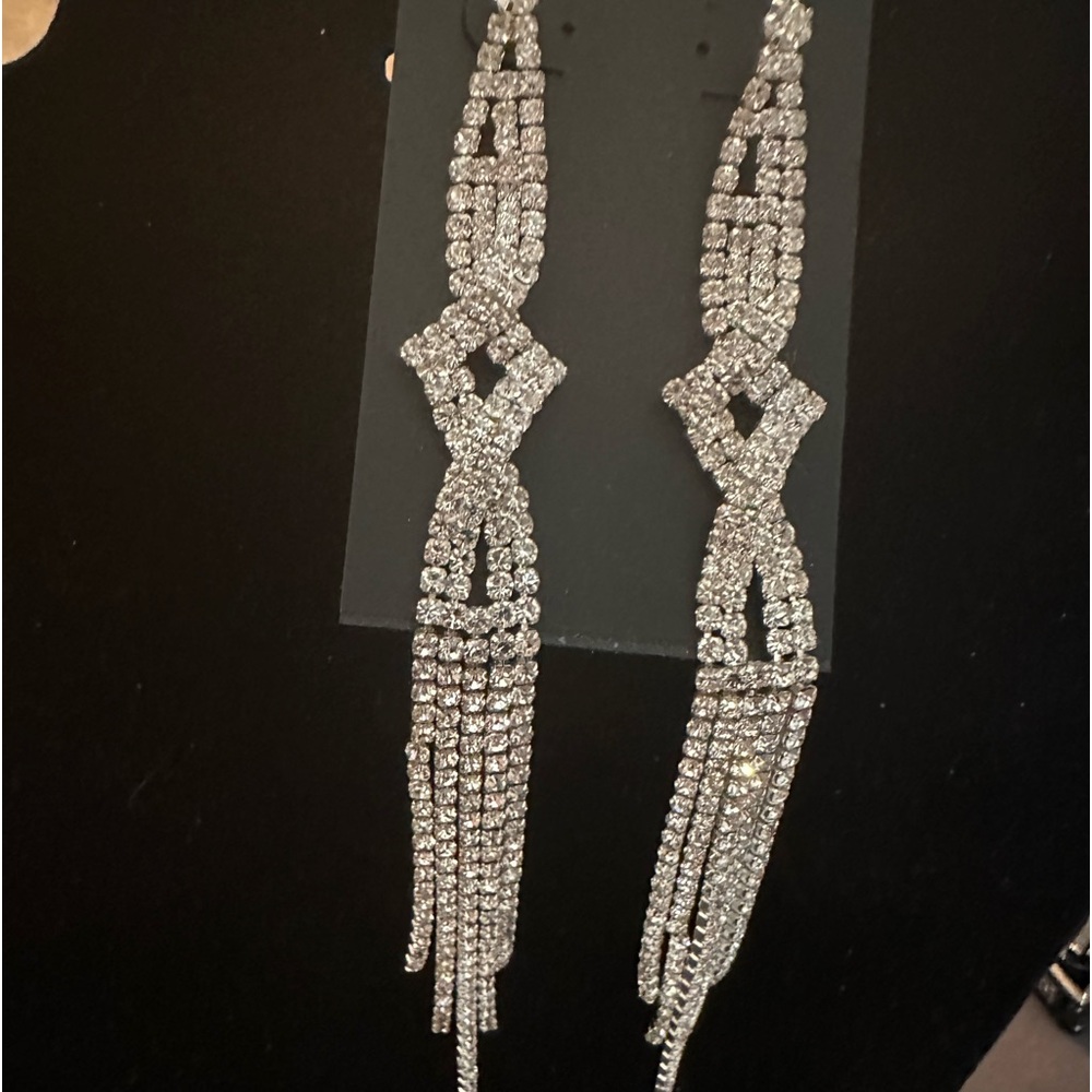 NWT Cache Rhinestone Silver Dangle Earrings